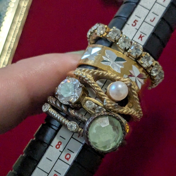 Gold Ring Lot - Picture 6 of 16